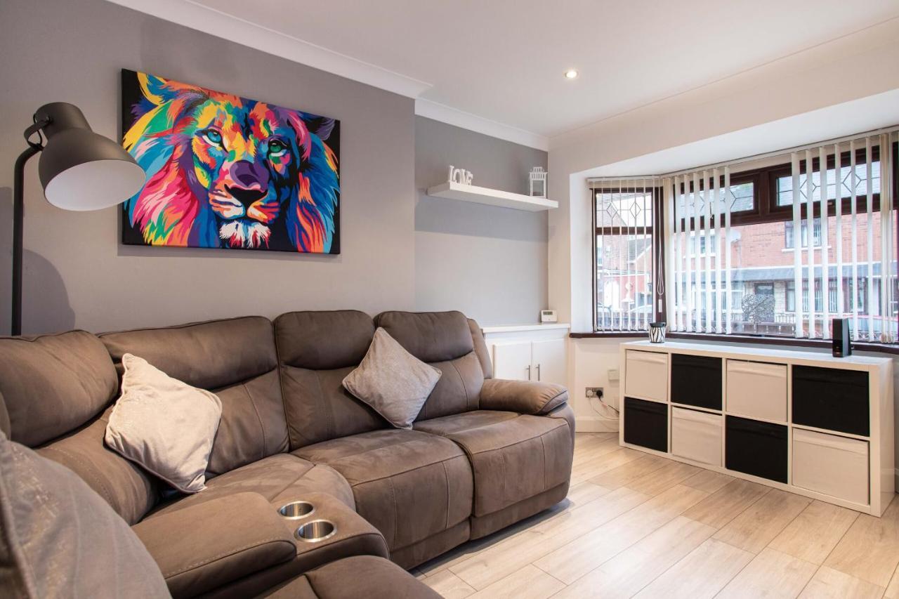 Refurbished Home, 8 Mins To Cc Belfast Eksteriør billede